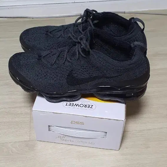 [BUNJANG] Nike Running Shoes 265 / 나이키운동화265