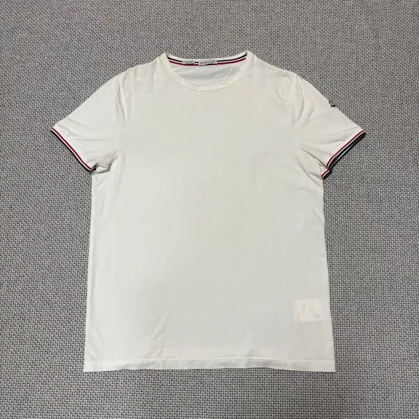[BUNJANG] Moncler Slim Fit T-Shirt White L / [L Size] 몽클레어 슬림핏 반팔티