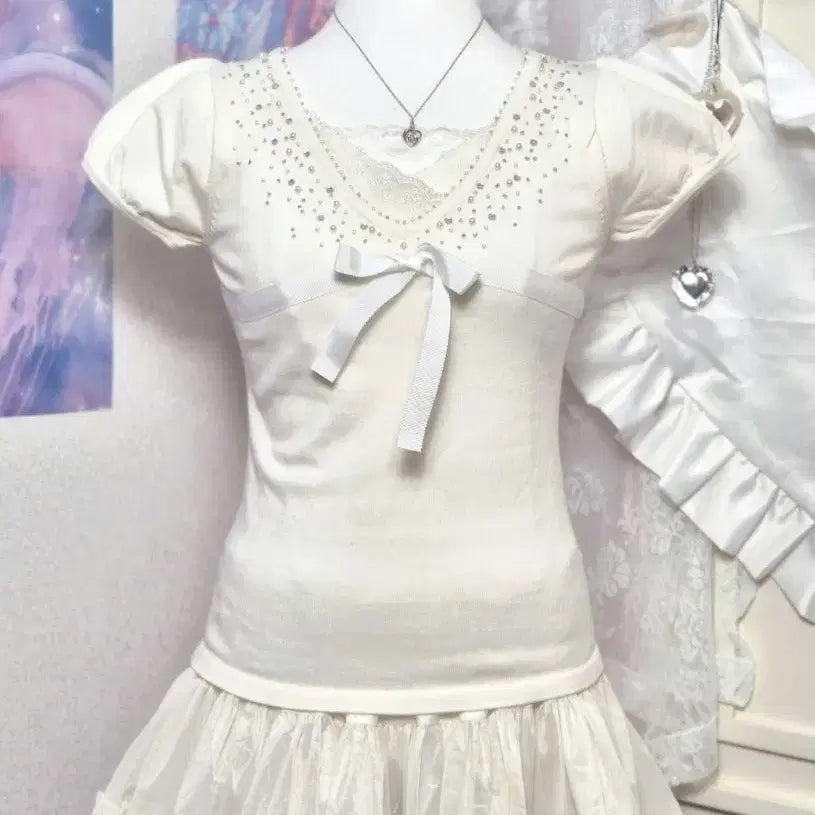 [BUNJANG] White Ribbon Puff Sleeve Top / 큐빅 화이트 리본 퍼프 로걀탑 히메갸루 달천깔 대대장 리즈리사깔