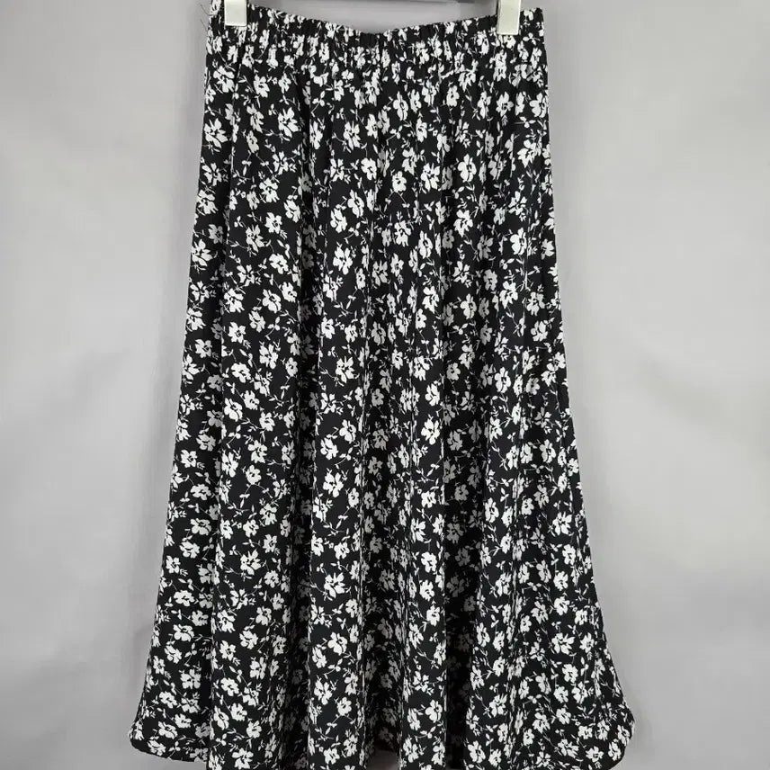 [BUNJANG] Women's Banding Thin Chiffon Flower Flare Long Skirt - Black / [무료배송]여성 F 밴딩 얇은 쉬폰 플라워 플레어 롱 스커트 치마 블랙