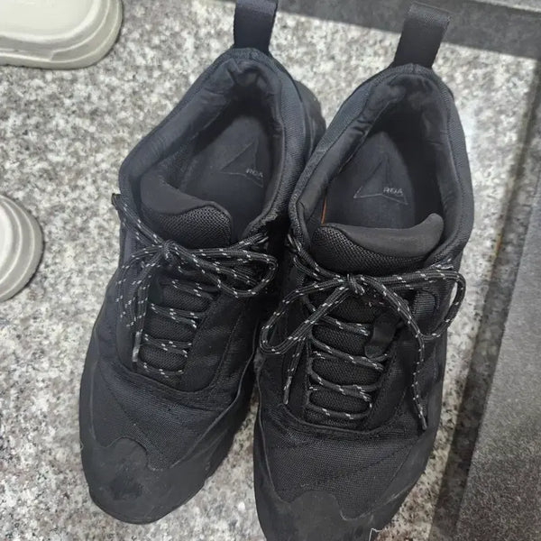 [BUNJANG] Roa Catarina Black Shoes / 로아 카타리나 블랙