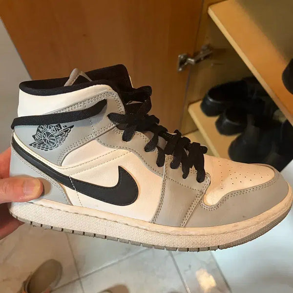 [BUNJANG] Nike Air Jordan 1 Mid Light Smoke Grey / 나이키 에어조던 1 미드 라이트 스모크 그레이