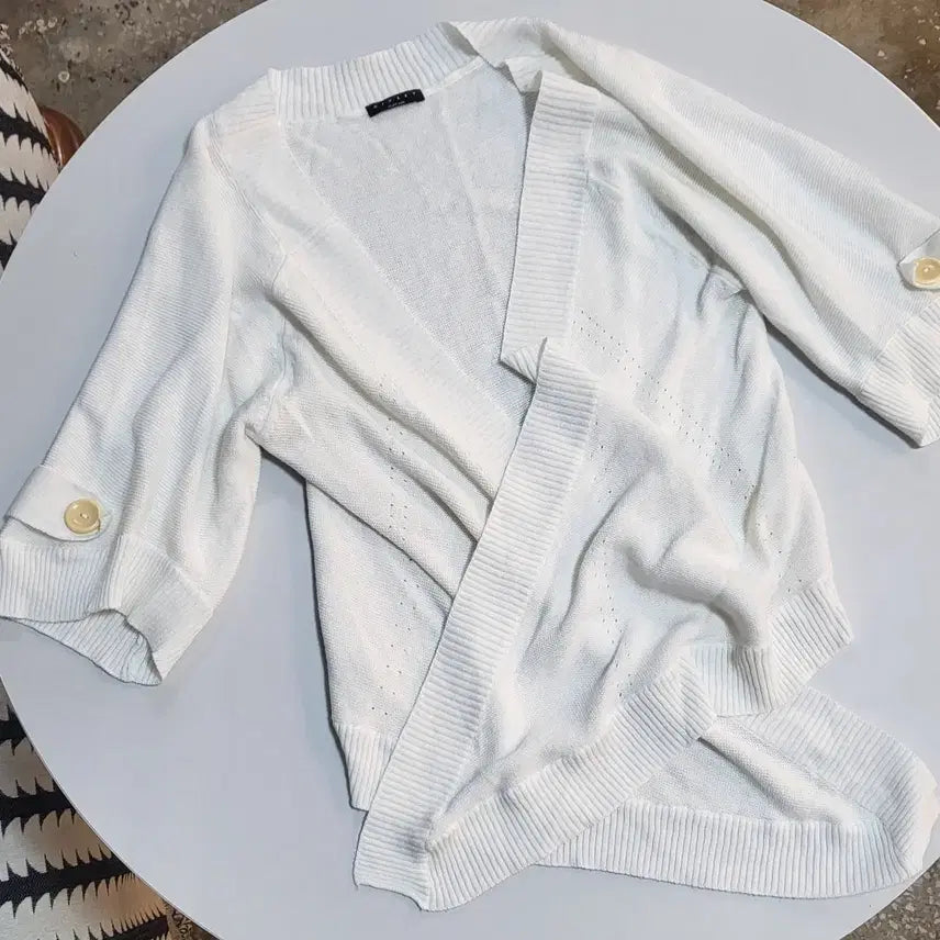 [BUNJANG] Sisley White Cardigan / 시슬리 화이트 가디건