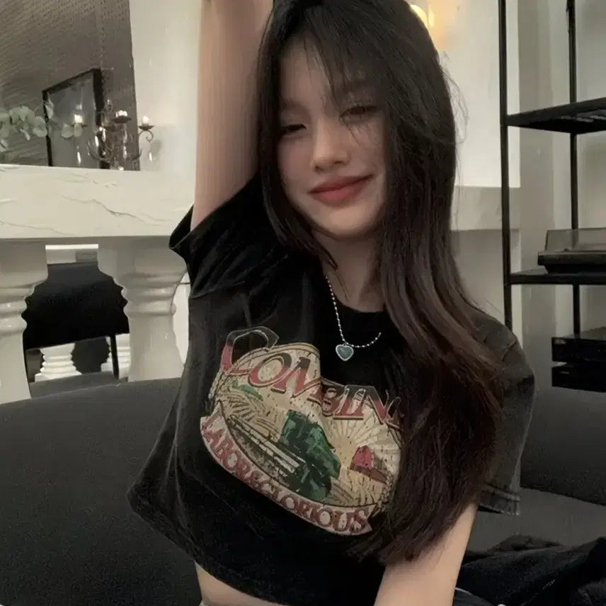 [BUNJANG] Vintage Graphic Short Sleeve Cropped T-Shirt / 빈티지 그래픽 반팔 크롭티