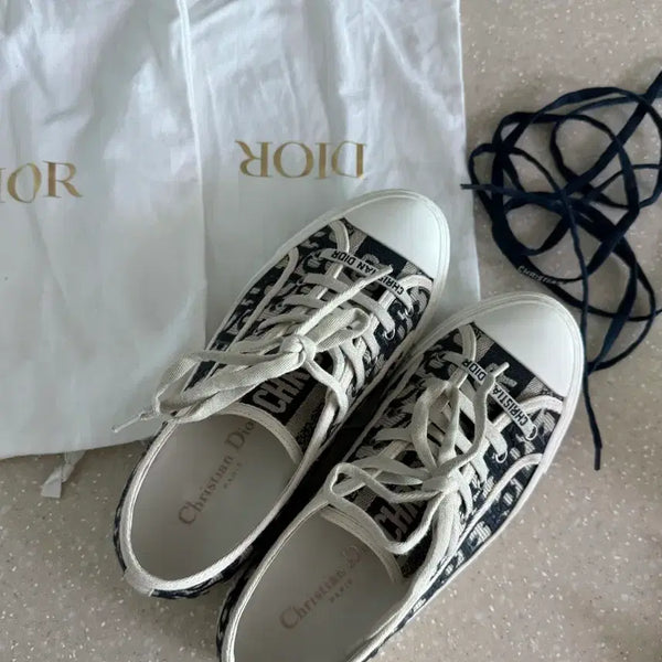 [BUNJANG] Dior Walk 'n' Dior Oblique Sneakers / 디올 워크앤디올 오블리크 스니커즈 36(230)