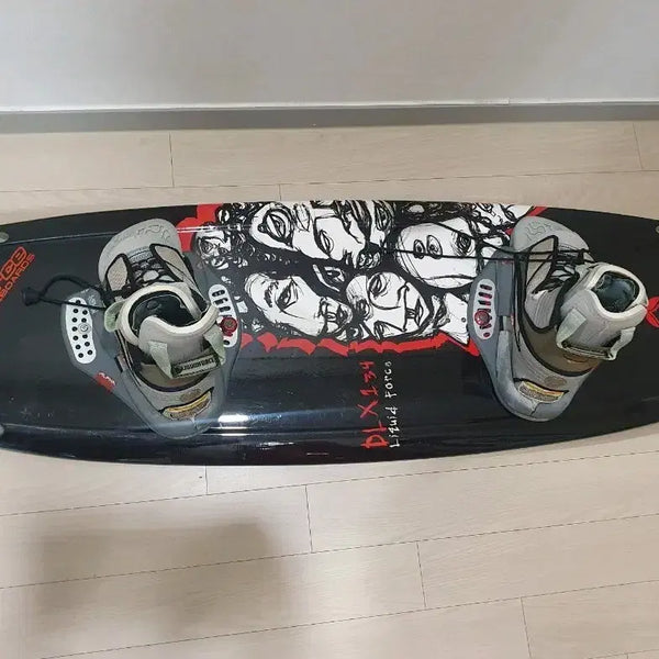 [BUNJANG] Liquid Force DLX134 Wakeboard Set / Liquid Force 웨이크보드 DLX134 세트 팝니다