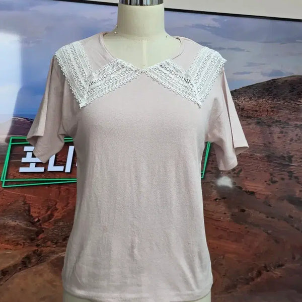 [BUNJANG] Women's Pink Short Sleeve T-Shirt with White Lace Detail / 핑크 반팔 티셔츠