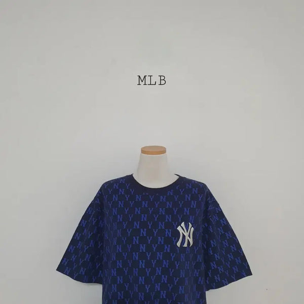 [BUNJANG] MLB New York Yankees Monogram Logo Pattern Short Sleeve T-shirt / No.26070908  MLB 뉴욕양키즈 모노그램 로고 패턴 반팔티