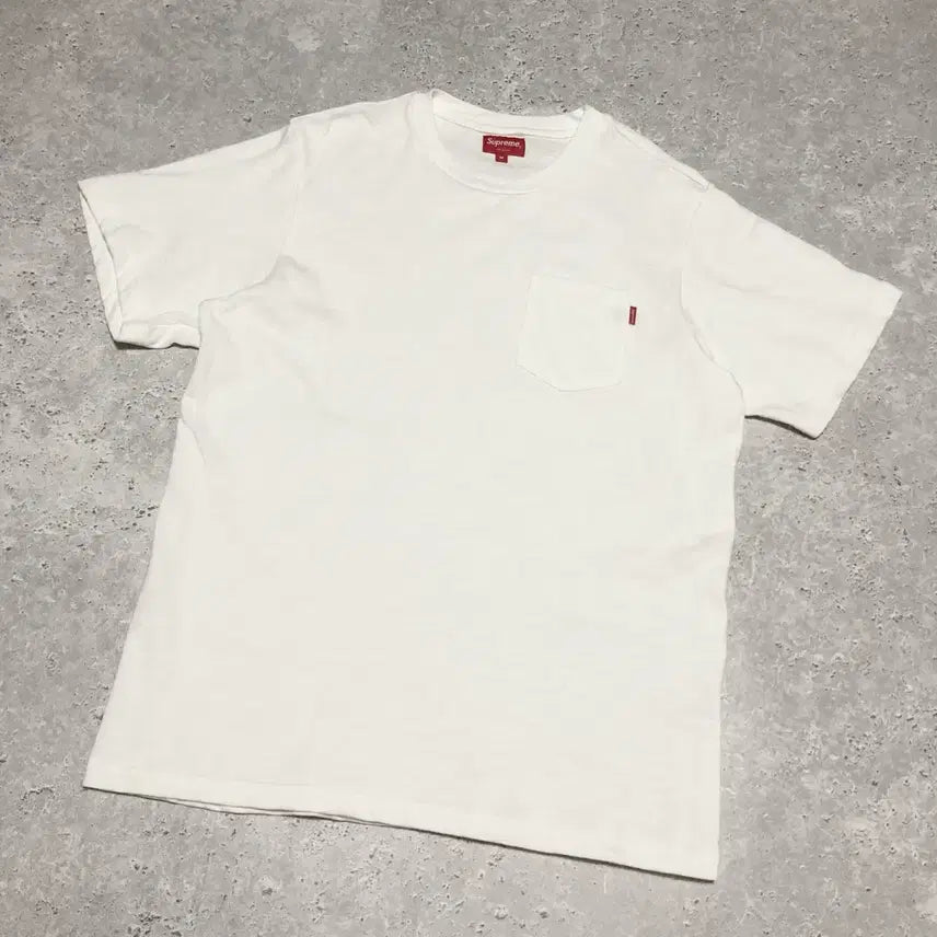 [BUNJANG] Supreme SS Small Logo Pocket T-Shirt / 슈프림 포켓티 새상품급 반팔 티셔츠