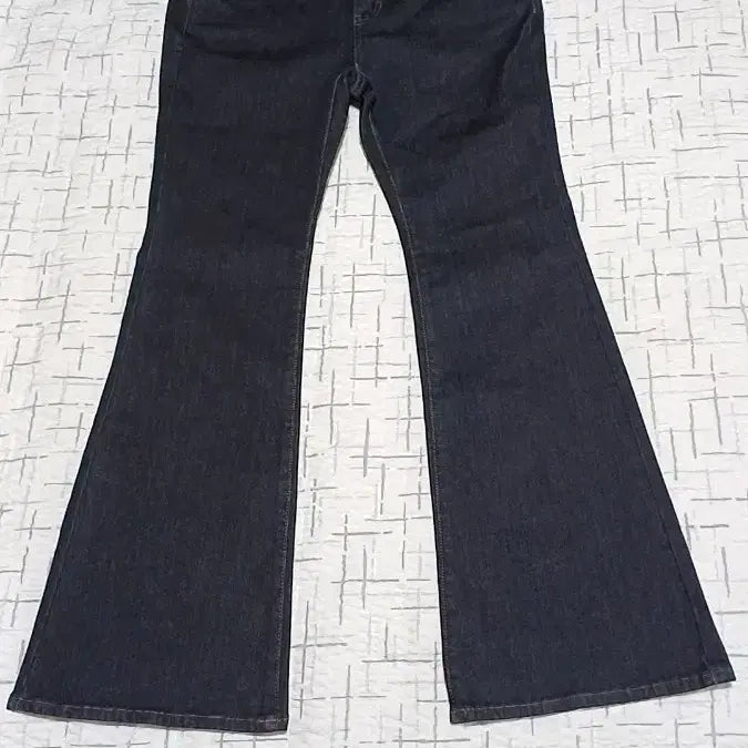 [BUNJANG] Guess Unused Brushed Bootcut Stretch Jeans (29 Inch, 100cm Length) / 게스 미사용 기모부츠컷 스판청바지 29인치 기장100