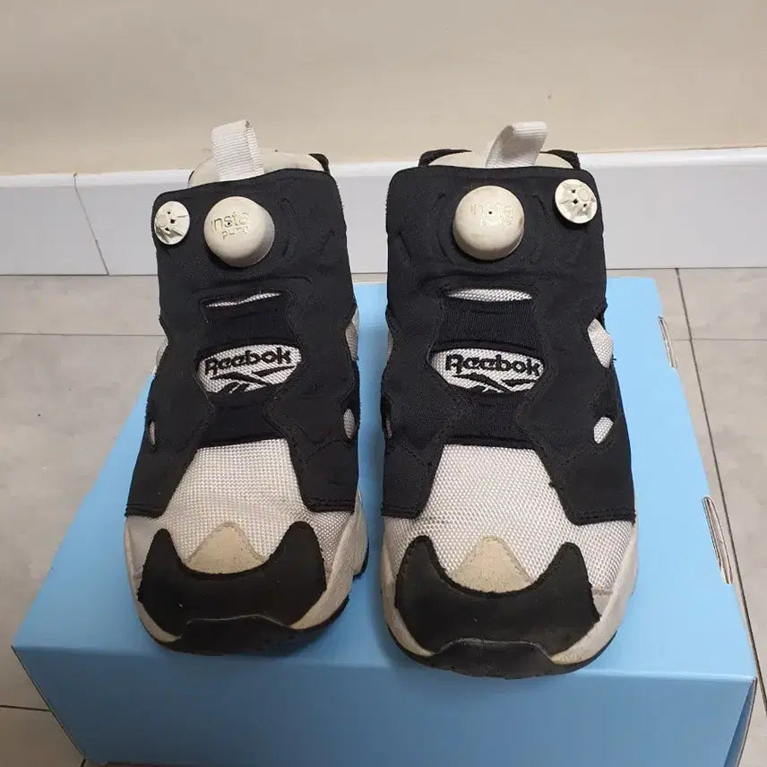[BUNJANG] Reebok Insta Pump Fury OG Black & White M48559 / 리복 인스타 펌프 퓨리 OG, 블랙 앤 화이트.