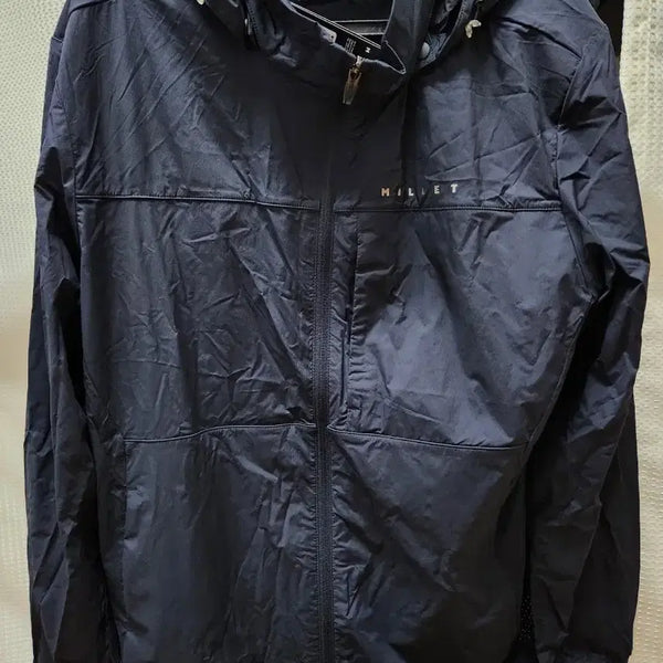 [BUNJANG] Millet Windbreaker Navy (Size 105) / 밀레 바람막이 네이비