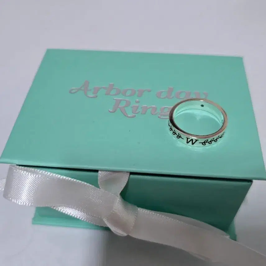 [BUNJANG] Nam Woo Hyun 'Tree Planting Day' Ring Wollim Mall Version Size 9 / 남우현 식목일 반지 울림몰 버전 9호