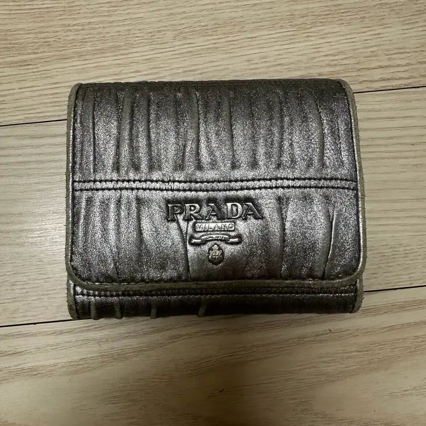[BUNJANG] Prada Card Holder Chrome / 정품 프라다 카드지갑 크롬