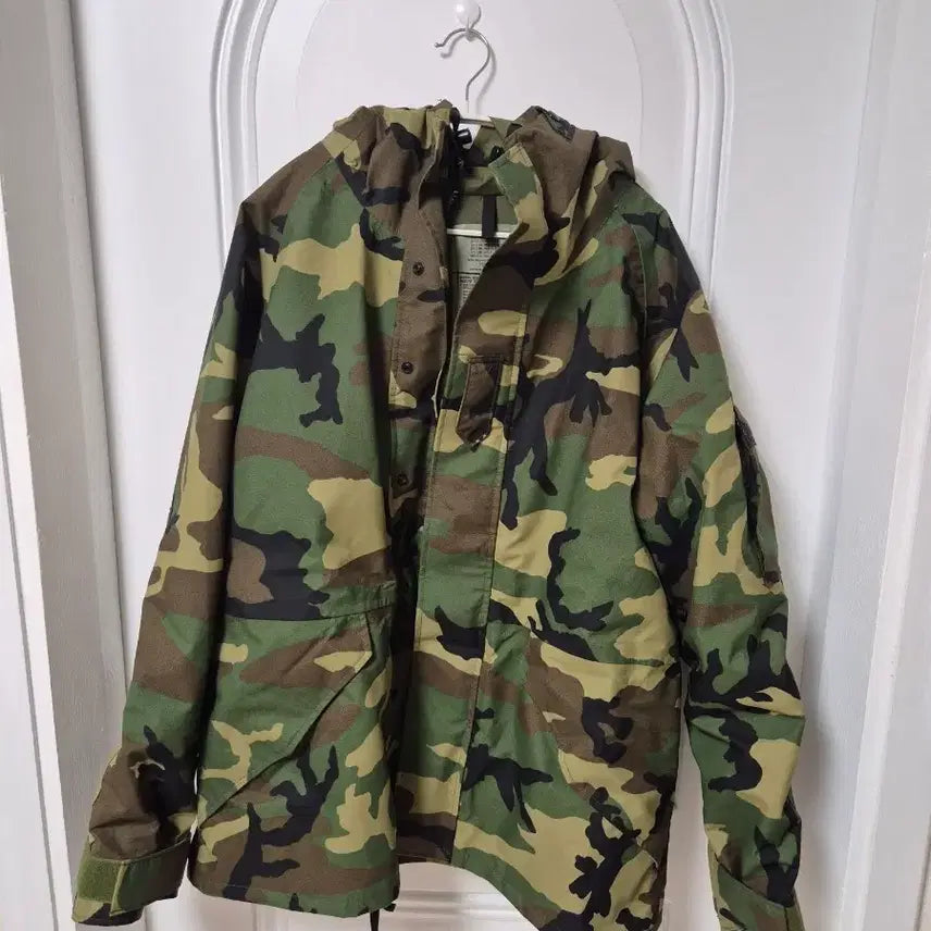 [BUNJANG] US Military 1st Gen Gore-Tex Jacket Medium Regular / 미군 1세대 고어텍스