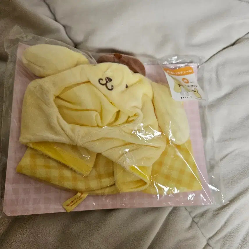 [BUNJANG] Sanrio Pompompurin Plush Doll Clothes Yellow Checkered Pattern Sealed / 폼폼푸린 누이 인형 옷 미개봉