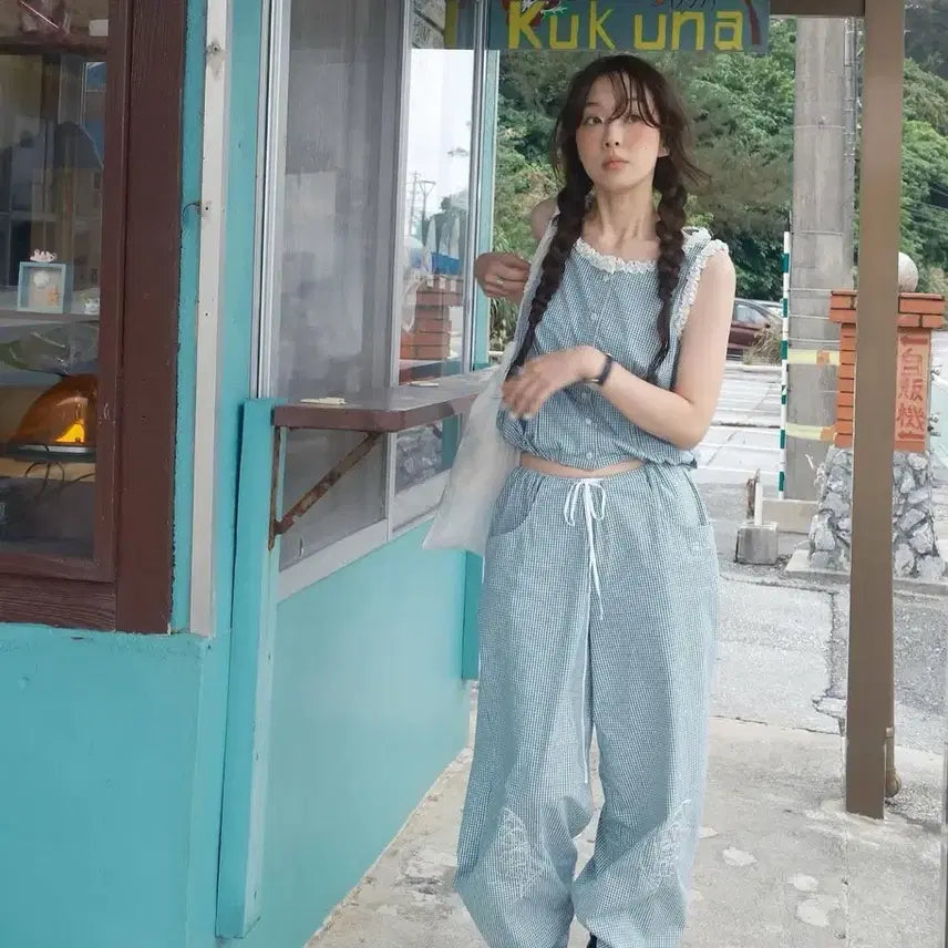 [BUNJANG] Plaeta Sleeveless Lace Frill Blouse Check Lily Pants Set-up (Sealed) / [미개봉일괄셋업] 플레따 슬리브리스 레이스 프릴 블라우스 체크 릴리 팬츠