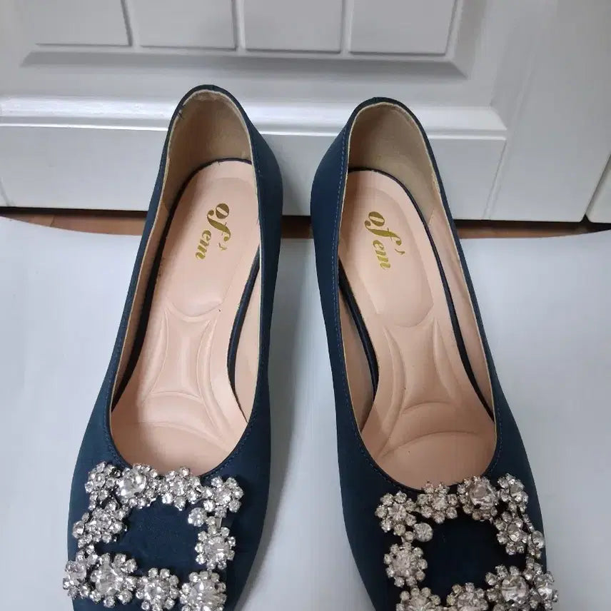 [BUNJANG] Ofem Square Cubic Embellished Satin Pumps 230 / 오브엠 사각큐빅장식 공단새틴펌프스힐 230