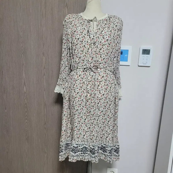 [BUNJANG] Thursday Island Flower Pattern Midi Dress / 가격제안행사!!  써스데이아일랜드 플라워 패턴 미디 원피스