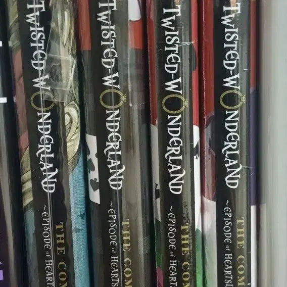 [BUNJANG] Disney Twisted-Wonderland Comics Volumes 1-4 Bundle Set / 트위스테 코믹스 원서 1~4 일괄 판매합니다
