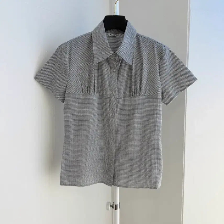 [BUNJANG] Micro Check Cotton Short-Sleeve Blouse / 교신안함)잔체크 코튼 블라우스