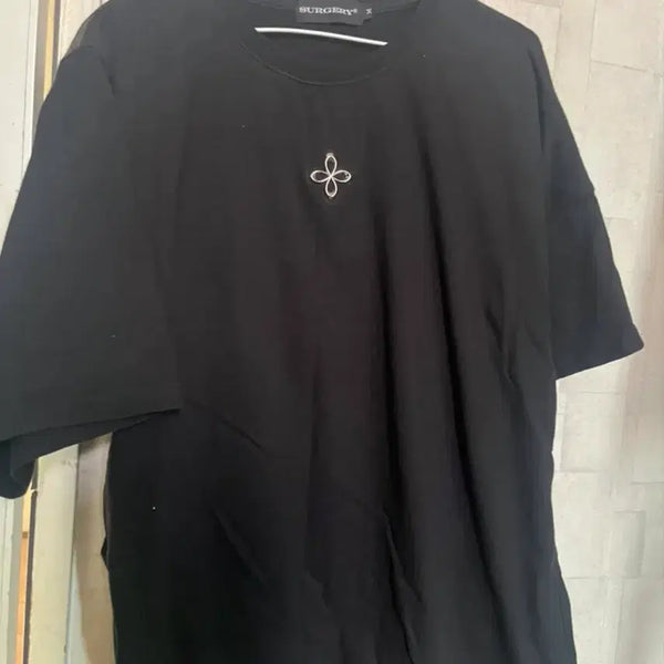 [BUNJANG] Surgery Black T-Shirt / 서저리 반팔티 블랙