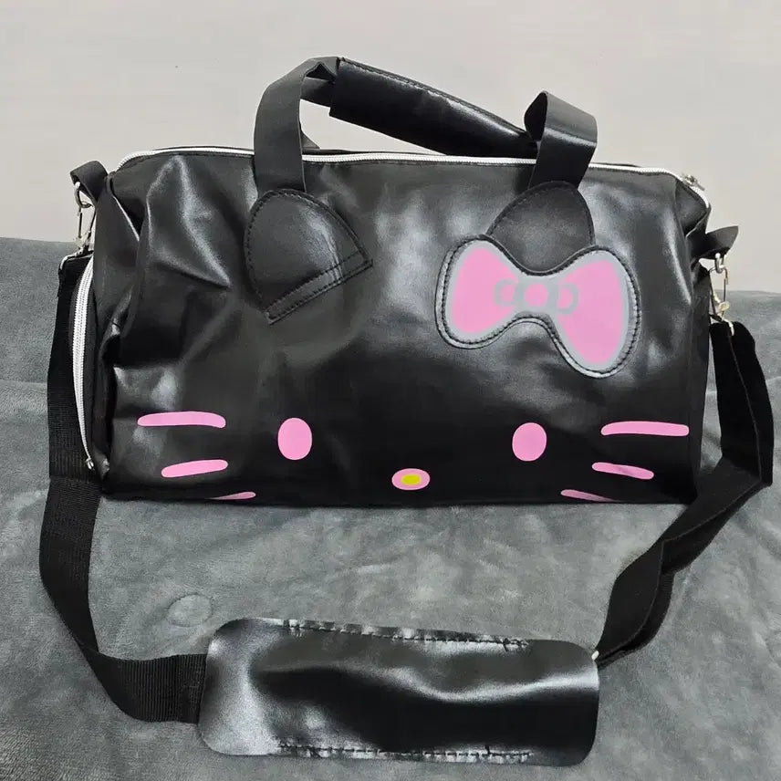[BUNJANG] Kitty Boston Bag / 키티보스턴백