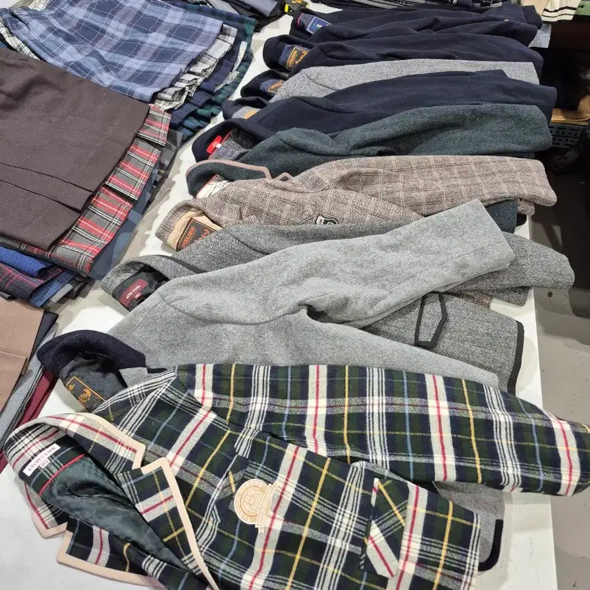 [BUNJANG] Women's Used Winter School Uniform Blazer (Size 100-120, 10 pcs) / 중고여성 겨울 교복마이 사이즈100이상 10장