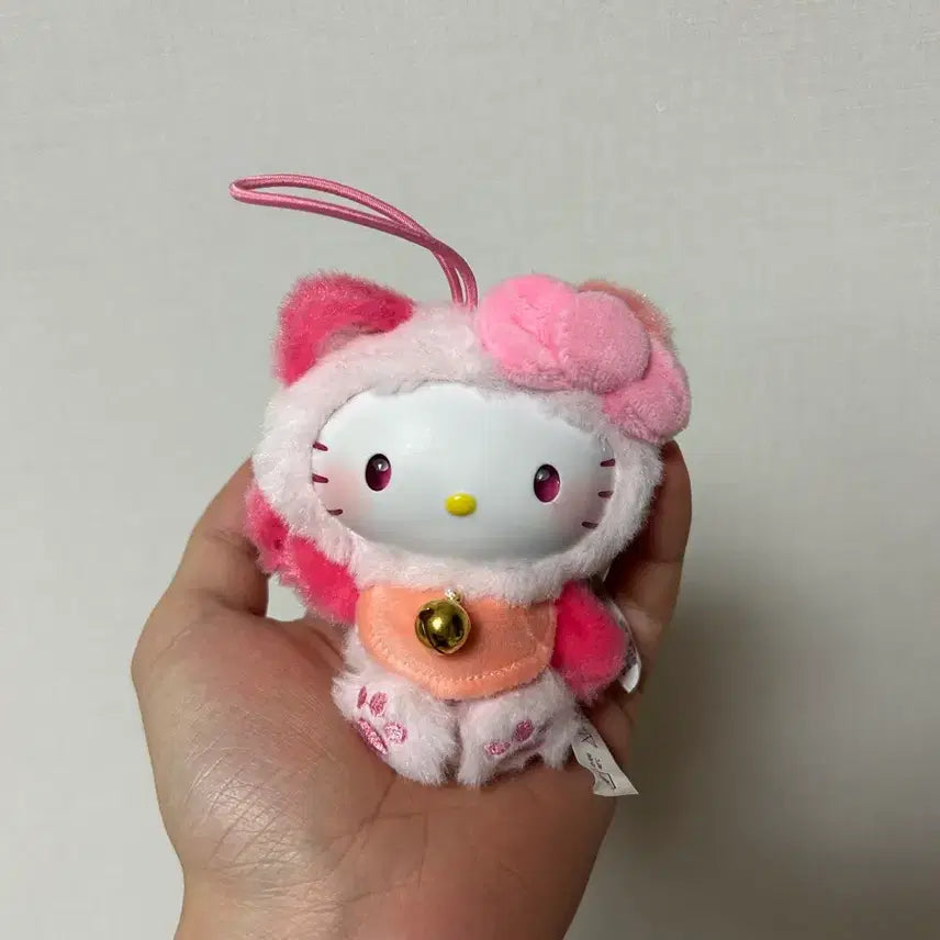 [BUNJANG] Sanrio Hello Kitty Lucky Cat Mini Keychain / 산리오 헬로키티 행운의 야옹이 정품 미니 키링