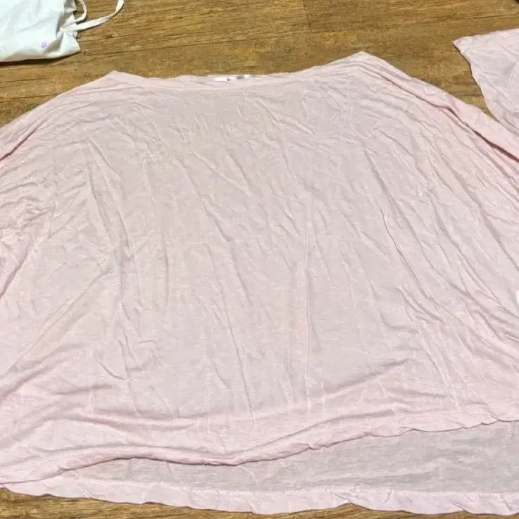 [BUNJANG] Pink Long Sleeve T-Shirt Oversized Batwing Blouse / 핑크색 긴팔 티셔츠 오버핏 가오리핏 여자블라우스 라지사이즈 큰옷 라운드넥