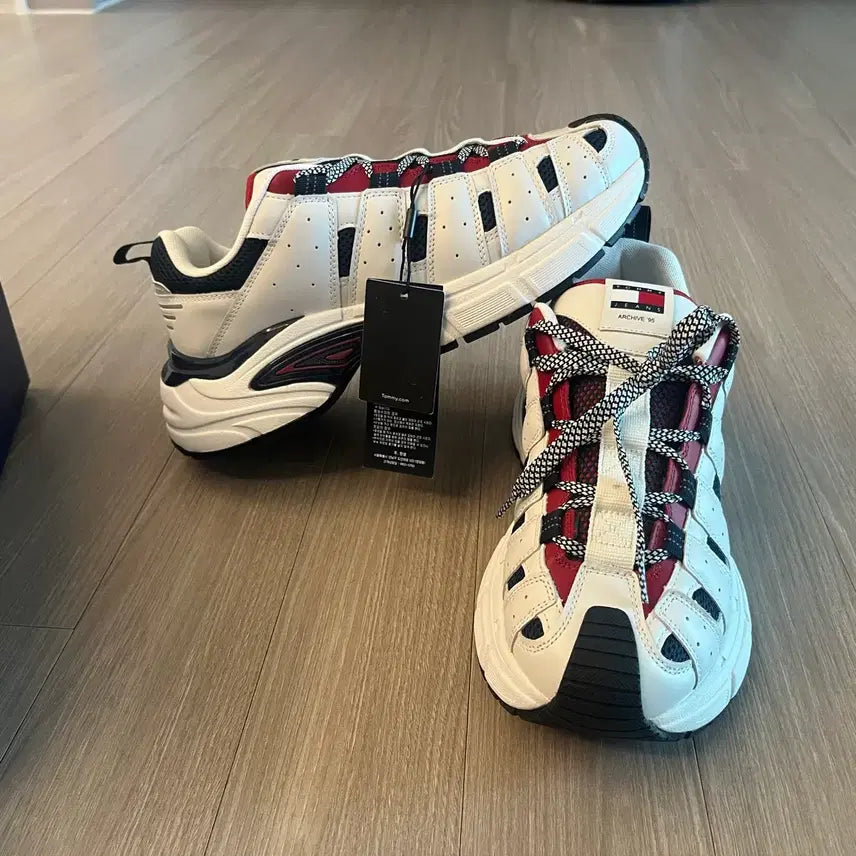 [BUNJANG] Tommy Hilfiger Archive 95 Sneakers / 토미힐피거 아카이브95 42 270-270 새제품 장가289000