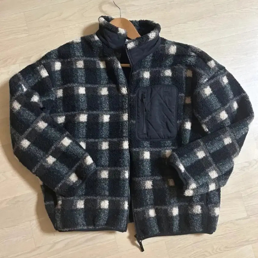 [BUNJANG] Uniqlo JW Anderson Fleece Jacket / 유니클로 jw앤더슨 후리스