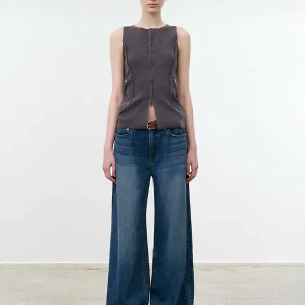 [BUNJANG] Studio Table Sleeveless Top / 스튜디오테이블 슬리브리스