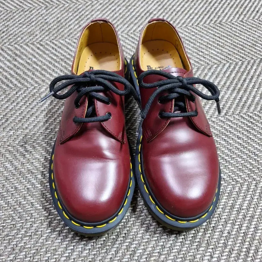 [BUNJANG] Dr. Martens 1461 Smooth Leather Cherry Red Shoes UK 4 / 닥터마틴 1461 스무스 UK4