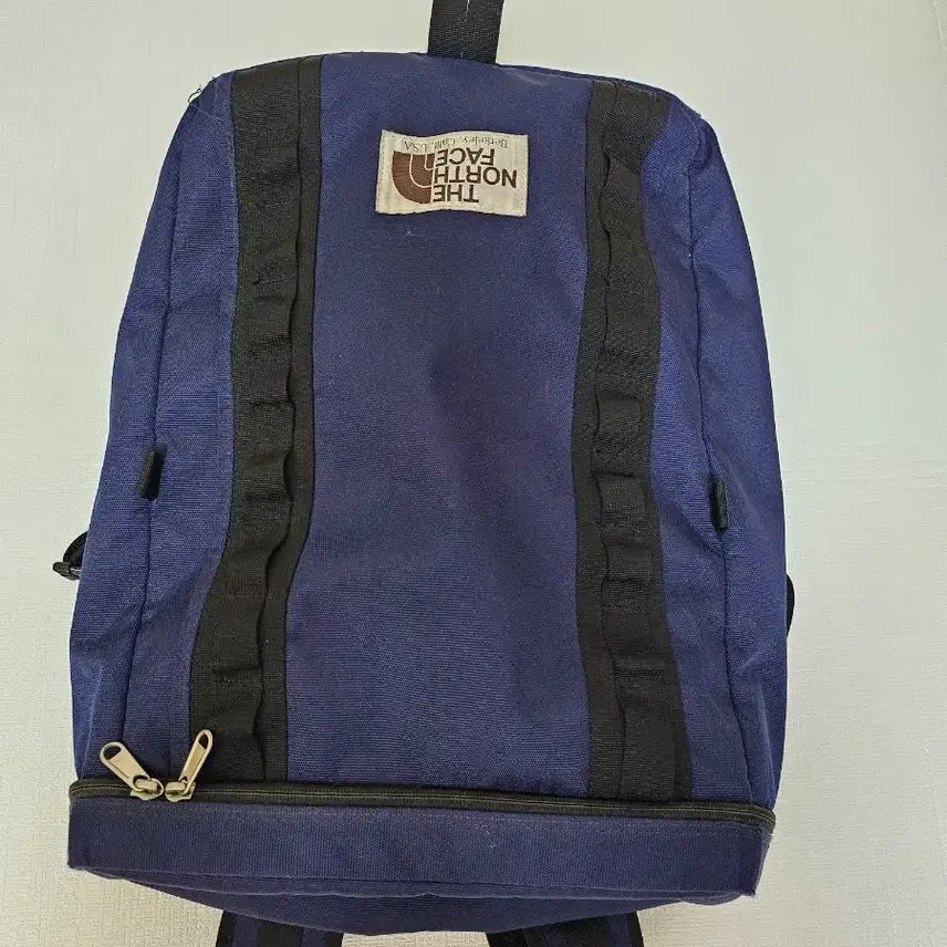 [BUNJANG] The North Face Backpack Navy Travel Bag / 노스페이스 백팩 네이비( 여행가방 가능)