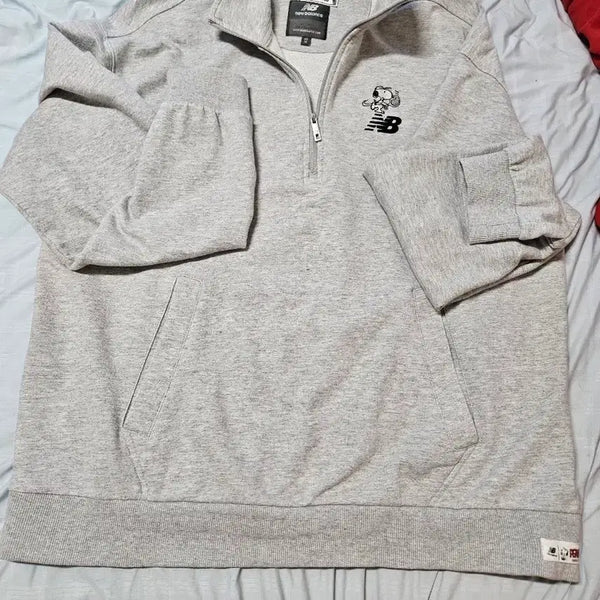 [BUNJANG] New Balance Snoopy 1/2 Zip Sweatshirt Grey L / 뉴발란스 스누피 1/2집업 맨투맨 그레이 L(마지막가격)