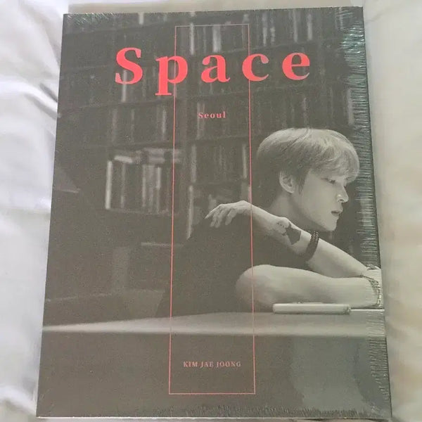[BUNJANG] Kim Jaejoong Essay Space Seoul Photobook (Sealed) / [미개봉] 김재중 에세이 스페이스 서울 Space Seoul