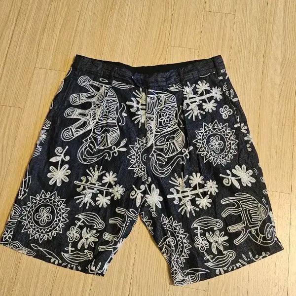 [BUNJANG] Engineered Garments Sunset Short Indigo Floral Embroidery Denim M / 엔지니어드가먼츠 선셋쇼츠 인디고 플로럴 엠브로이더리 데님 M(34~35)