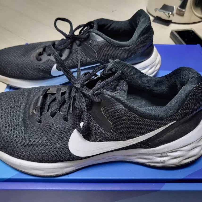 [BUNJANG] Nike Revolution 6 Next Nature Black Running Shoes / 나이키 레볼루션 6 넥스트 네이처 블랙 265mm