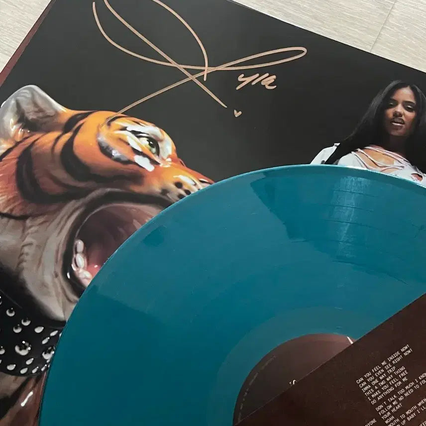 [BUNJANG] Tyla Signed LP Vinyl / tyla 사인 LP vinyl