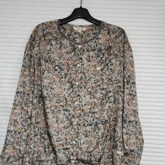 [BUNJANG] Thursday Island Printed Blouse (Size S) / 써스데이아일랜드 프린트 블라우스s