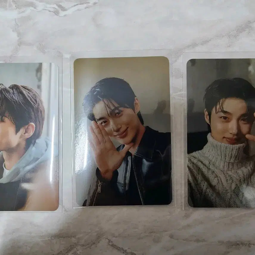 [BUNJANG] Byun Woo Seok Giordano Photocard Bundle Set / 변우석 지오다노포카 세트 2종