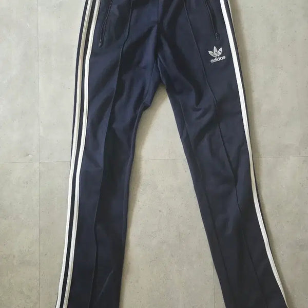 [BUNJANG] Adidas Track Pants Navy Size 85 / 아디다스 트랙 팬츠 네이비 85
