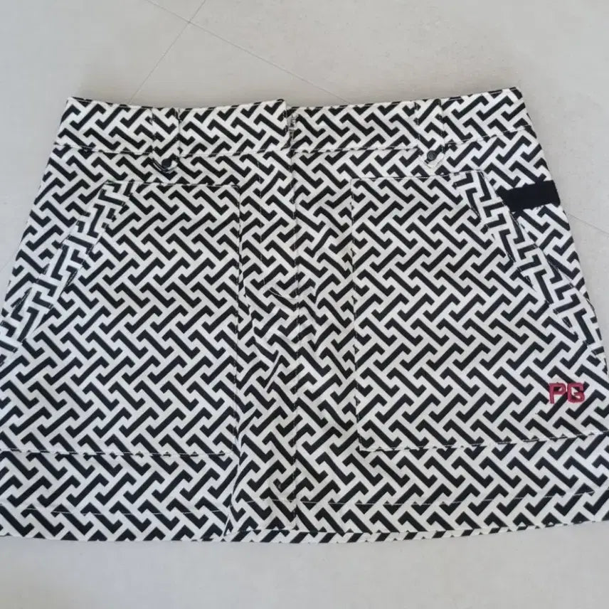 [BUNJANG] PEARLY GATES Women's Golf Skirt Size 67 / 파리게이츠 골프치마