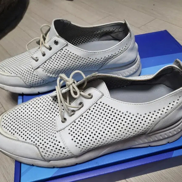 [BUNJANG] SODA SPA White Breathable Summer Sneakers 275mm / 소다 스파 여름 흰색 통기성 스니커즈 275mm 상태매우좋음