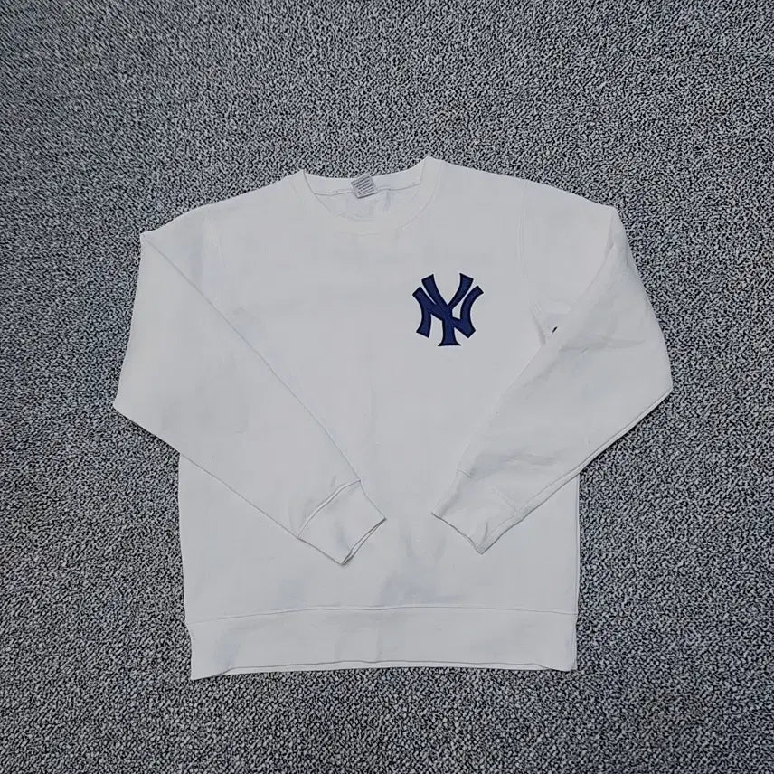 [BUNJANG] Majestic New York Yankees Fleece Sweatshirt / [M] 마제스틱 뉴욕 양키스 기모 맨투맨 (2599)