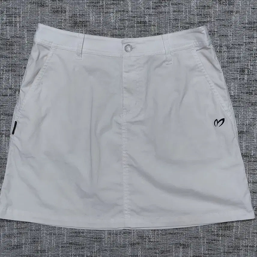 [BUNJANG] Master Bunny Edition Women's Golf Skirt White Size 1 / [정품] 마스터바니 에디션 여성 골프 스커트 (화이트/1사이즈/55)