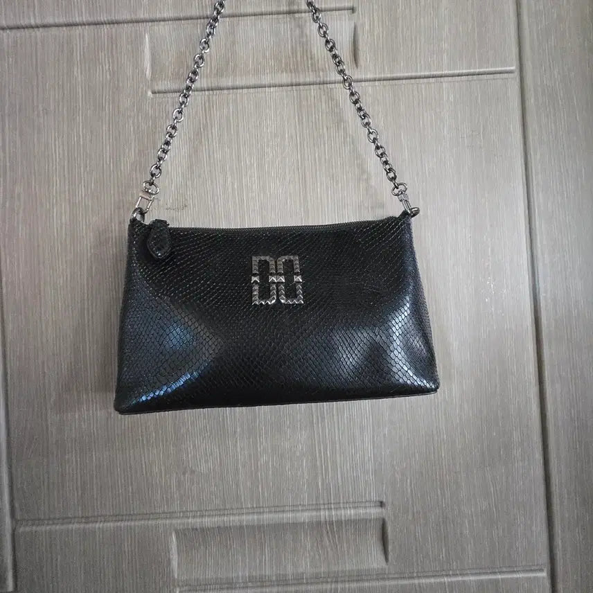 [BUNJANG] Daks Black Snakeskin Crossbody Bag / 닥스 블랙 뱀피 크로스가방