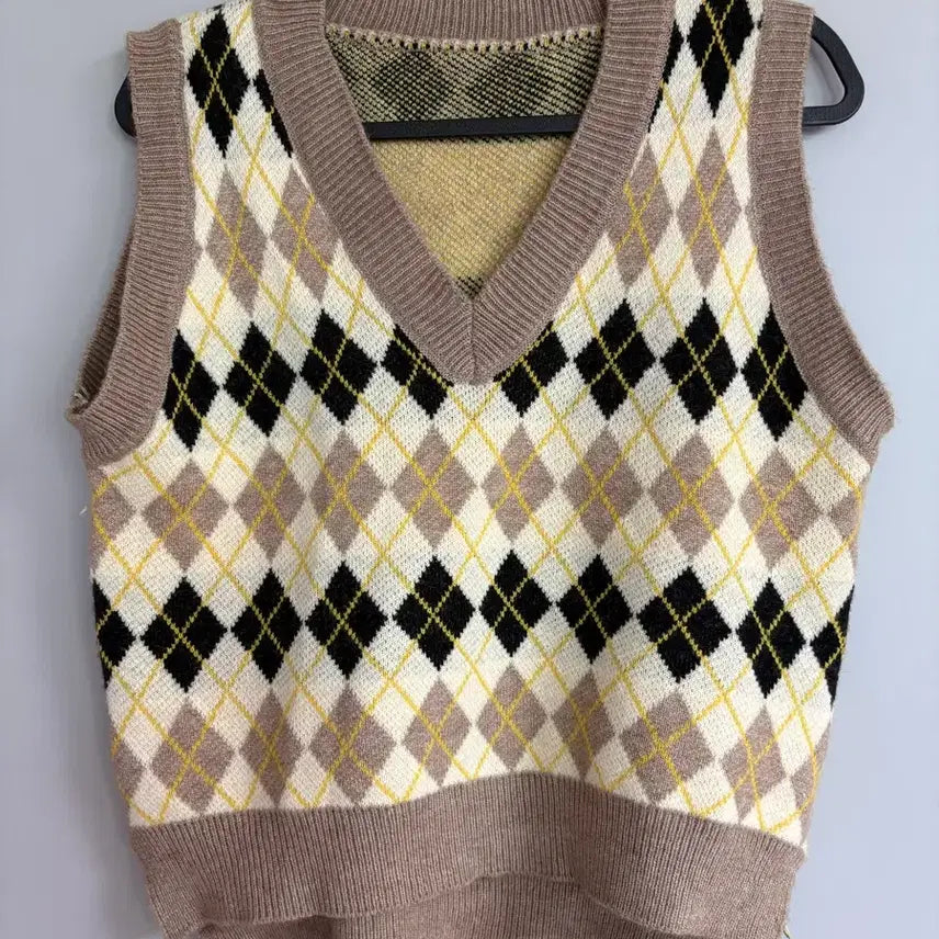 [BUNJANG] Argyle Pattern Knit Vest - Brown / 니트 조끼 아가일 패턴 브라운