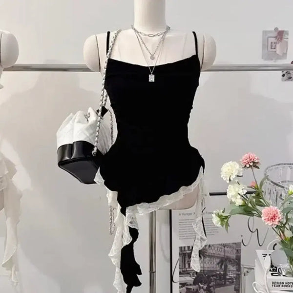 [BUNJANG] Contrast Lace Trim Ruffle Camisole (Black) / 레이스 배색 캉캉 나시 (블랙)